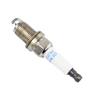 Venta al por mayor de fábrica: Bujías DENSO PK20TT 4504 (paquete de cuatro) con electrodo reforzado de titanio para servicio de reparación automotriz posventa - Product Image 2