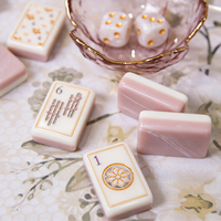 Tuiles de Mahjong de Luxe, Ensemble de Mahjong Vintage avec des dos marbrés roses et des motifs dorés pour les jeux de société