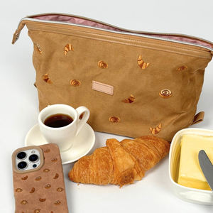 Bolsa de Maquillaje de Gamuza Marrón con Bordado Personalizado de Croissant <span class=keywords><strong>Club</strong></span> - Product Image 3