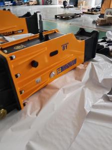 New SB81 Box Type Hydraulic Breaker Main Body Core for 18-26 Ton Excavators Shandong Origin 1 Year Warranty Mining Use - Product Image 1