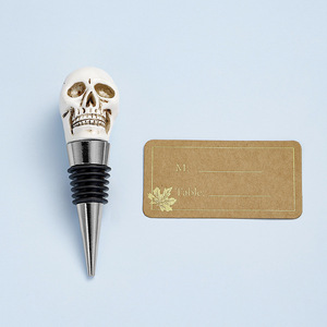 Bouchon de bouteille de vin en résine en forme de crâne pour fête d'Halloween - Product Image 3