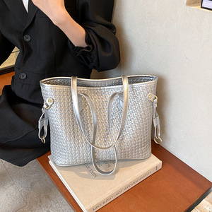 กระเป๋าถือแฟชั่นฤดูใบไม้ร่วงสุดหรูสำหรับผู้หญิง คุณภาพสูง ปิดด้วยซิป สะพายไหล่ พกพาสะดวก ขายส่ง Tanjing - Product Image 6