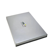Caja de regalo magnética de lujo personalizable con logotipo impreso en color plateado, embalaje moderno para aplicaciones de marca premium