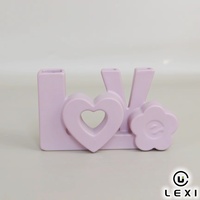 Figurines en céramique LOVE roses, paire de vases, sculpture de fleurs en forme de cœur, alphabet, décoration pour étagère, cheminée, ornement de maison, cadeau de mariage