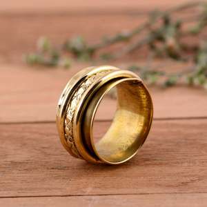 Anillo giratorio unisex de latón chapado en oro de 14 quilates con bisel, hecho a mano, estilo bohemio, para meditación - Product Image 2