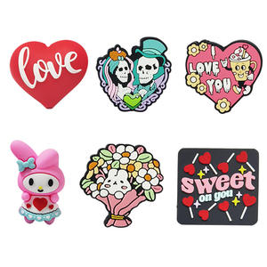 Serie del Día de San Valentín hecho a mano DIY con cuentas 3D amor corazón pareja vaca ramo llavero accesorios nuevas cuentas de silicona PVC - Product Image 2