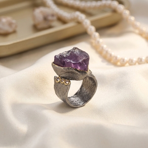 <span class=keywords><strong>Anello</strong></span> Artigianale di Grande Effetto in <span class=keywords><strong>Argento</strong></span> Sterling 925 con Grande <span class=keywords><strong>Ametista</strong></span> e Zirconi Bianchi per Grossisti - Product Image 3