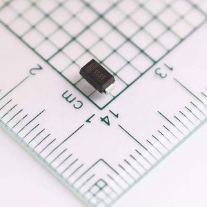 new and original SS33/SMA SMA DO-214AC Diodes Schottky Diodes 3A 550mV 30V - Product Image 1