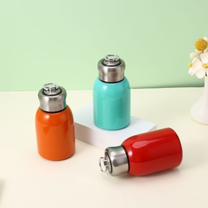 Mini Termo Moderno de Acero Inoxidable 304, Diseño Elegante y Compacto, Ideal para Viajes de Negocios, Regalo para Chicas - Product Image 2