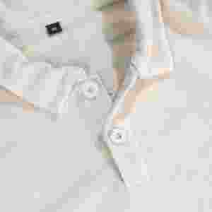 เสื้อโปโลผ้าขนหนู OEM สำหรับผู้ชาย, เสื้อโปโลลำลองแขนสั้นแบบกำหนดเองสำหรับผู้ชาย, เสื้อผ้าผู้ชายผ้าเทอร์รี่ 100% คอตตอน 360 กรัม ทรงหลวม - Product Image 6