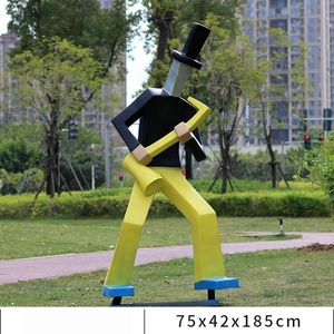 Figura Decorativa de Resina Colorida, Abstracta y Geométrica, de una Banda Musical, para Decoración de Paisajes en Calles, Parques y Plazas - Product Image 5