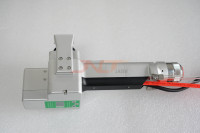 Machine de nettoyage au laser à fibre CW 1500W/2000W/3000W, orientée vers l'industrie, largeur de nettoyage maximale de 300 mm, pour la décapage de la rouille et de la peinture sur métal à grande échelle