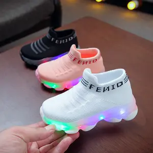 Su geçirmez Fiber optik parlayan çocuklar bebek çocuk ayakkabıları Led ışık Up ayakkabı çocuklar için yanıp sönen ışık ile yanıp sönen Led erkek kız ayakkabı OEM
