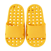 Sandales de bain jaunes 25 cm à bout ouvert, semelle perforée, en maille drainante, non-rétractables, pour salle de bain et balcon