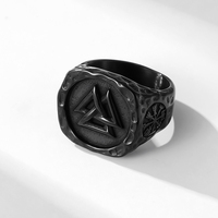 Bijoux de mode en gros, bague en acier inoxydable, style vintage nordique viking, bague en acier inoxydable à nœud triangulaire pour homme, bagues de couple