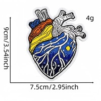 En gros, Patchs en forme de cœur, Badges brodés surréalistes, Appliques florales en forme de champignon, thermocollants pour veste gothique punk DIY