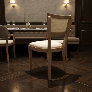 Chaise de salle à manger moderne en frêne avec tissu Performance Arctic White, durable et écologique, pour usage intérieur/extérieur, salon - Product Image 3