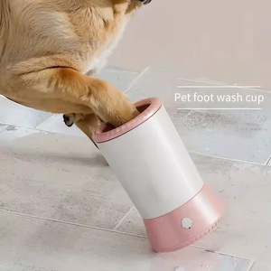 Nuovo Pulitore Automatico Ricaricabile per <span class=keywords><strong>Zampe</strong></span> di Animali Domestici, Tazza Portatile per Lavaggio Piedi di Cani con Spazzole in Silicone - Product Image 1