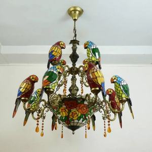 Lámpara Colgante LED de Vitral Estilo Pastoral Tiffany, Diseño de Loros con Múltiples Cabezas, Lámparas de Araña, Lámparas Colgantes - Product Image 5