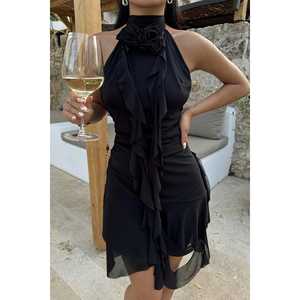 Robe mini noire en crochet coupe trapèze avec col carré, style élégant pour fêtes et clubs, décorations à fermeture éclair, fentes transparentes, taille XS - Product Image 4