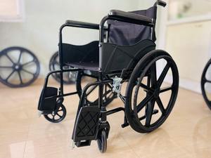 Silla de Ruedas Reclinable Premium con Respaldo Ajustable, Silla de Ruedas Plegable Médica con Reposabrazos Acolchados y Elevación de Piernas - Product Image 3