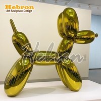 Sculpture d'art pop moderne sur mesure de grande taille pour l'intérieur, sculpture de chien ballon grandeur nature en fibre de verre, sculptures au sol en résine, décoration intérieure