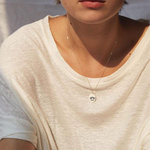 Collier pendentif ovale en acier inoxydable 316L minimaliste avec signes de personnalité : battement de cœur (ECG), ancre, couronne, clé, œil, croix - Product Image 3