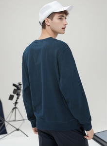 Sweat-shirt unisexe en coton tricoté à col rond, coupe classique, en molleton doux, personnalisable avec logo, décontracté et basique pour l'automne - Product Image 3