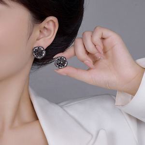 Boucles d'oreilles tendance ED63510 avec zircon et alliage de laiton plaqué rhodium/or, bijoux cadeau pour femme - Product Image 2