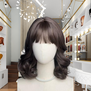 Perruque Full Lace pour femmes de Ho Chi Minh City avec bonnet en dentelle HD sans colle, ligne de cheveux naturelle et couleur personnalisée - Product Image 4