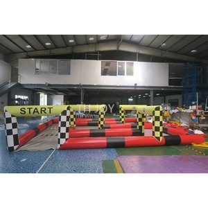 Livraison aérienne gratuite à <span class=keywords><strong>la</strong></span> porte, piste <span class=keywords><strong>de</strong></span> voiture pare-chocs extérieur, piste <span class=keywords><strong>de</strong></span> kart gonflable commerciale en pvc personnalisée - Product Image 2
