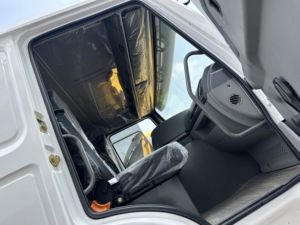 Machine populaire utilisée 8x4 camion à benne basculante de haute qualité 10 roues camion à benne basculante d'occasion Capacité suffisante pour la vente - Product Image 6