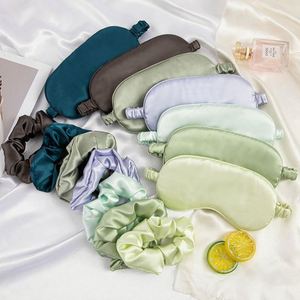 Antifaz de Satén Personalizado: Regalo para Despedidas de Soltera y Damas de Honor, Antifaz con Logotipo, Antifaces Personalizados - Product Image 1