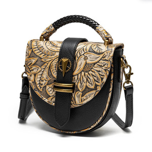Nuevo bolso bandolera de cuero genuino para mujer, estilo retro con relieve, bolso de mano para teléfono móvil. - Product Image 1