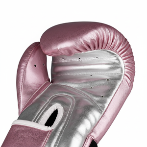 Gants de boxe de haute qualité fabriqués au Pakistan, qualité supérieure, gants d'entraînement pour la frappe, cuir de vache véritable, fabrication sur mesure - Product Image 2