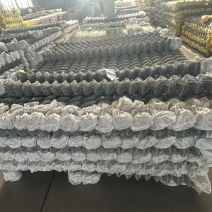 รั้วลวดตาข่ายขนาด 8 เกจ 50*50 มม. แบบม้วนเคลือบพีวีซี  รั้วตาข่ายถักแบบเชื่อมต่อ  แบบจีบ  แบบตัด - Product Image 3
