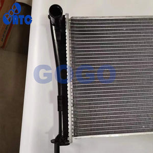 Radiador para <span class=keywords><strong>FORD</strong></span> <span class=keywords><strong>FIESTA</strong></span> OEM 4S6H8005DA, 1141490, 1214785, 1222562, 1325831, 1897432 - Product Image 4