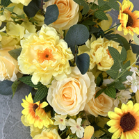 Lot de chemins de table décoratifs en fleurs artificielles de roses jaunes en soie pour centres de table de mariage et arche de toile de fond