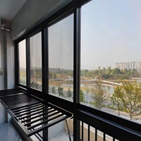 Ventanas Corredizas de Aluminio Delgadas Color Gris Metálico RC4, Herrajes de Deslizamiento Unidireccional para Cafeterías, Restaurantes y Tiendas