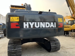 Excavadora Hidráulica Usada HYUNDAI HX220HD de 22 Toneladas con Diseño de Ahorro de Energía y Bajo Ruido para Renovación de Terrazas y Agricultura - Product Image 6
