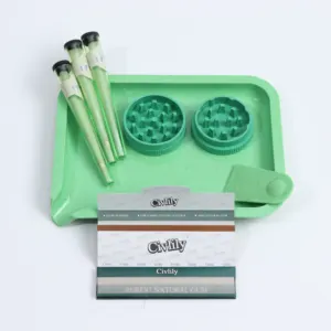 2024 Neuestes biologisch abbaubares Logo Rolling Tray Kit Pflanzenfaser Tray und Schleifer gelockt Kegel-Pippe Rolling Paper Raucher-Kit