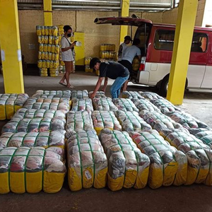 Prezzo Balla da <span class=keywords><strong>100</strong></span> Kg Abiti Usati Firmati <span class=keywords><strong>VIP</strong></span> di Marca USA all'Ingrosso - Product Image 3