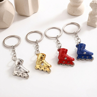 Porte-clés Mini Patins à Roulettes en Métal, Pendentif de Sac Thème Souvenir, Cadeau en Gros pour les Amateurs de Sports de Glisse