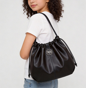 Bolso de Hombro de Piel Sintética de Moda con Correa Larga Ajustable y Cordón, Bolso Moderno Minimalista, Bolso Cruzado para Mujer - Product Image 6