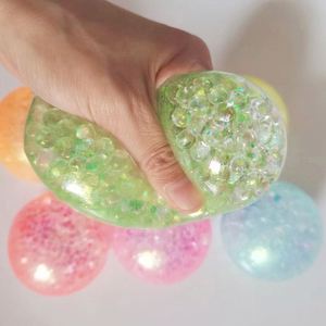 Vente en gros de balles anti-stress scintillantes en forme de cœur pour filles et garçons, jouets sensoriels, cadeau pour la Saint-Valentin - Product Image 4