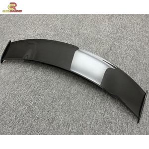 Aileron arrière de style GTR en fibre de carbone sèche avec éclairage LED pour Mercedes Benz AMG GT GTC GTS 2015-2018 - Product Image 3