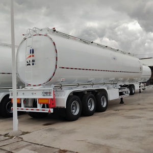Ventes chaudes : Semi-remorque citerne mobile à 3 essieux de 45 000 litres pour huile et carburant, fabriquée en Chine, avec norme d'émission Euro-2 - Product Image 3