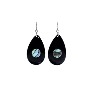 Auténticos Pendientes de Cuerno de Búfalo Hechos a Mano por Minh Giang Craft, Pendientes de Cuerno Natural Geométricos Minimalistas Únicos para la Moda - Product Image 1