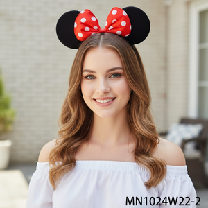 Pesenar Muis Oorband Met Rode Stippen Strik-Iconisch Haaraccessoire - Product Image 3