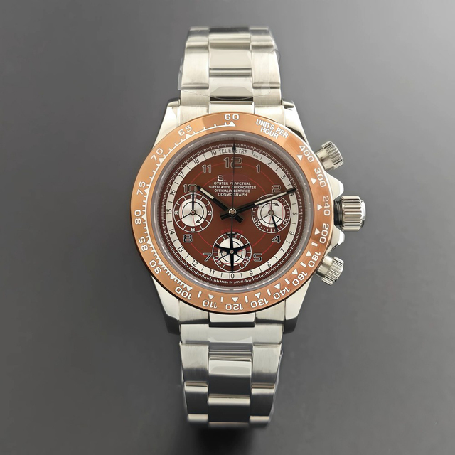 Fashions 39.5MM VK63 Chronograph Men's Quartz Watch With Sapphire Glass and Metal Bracelet Rubber Strap